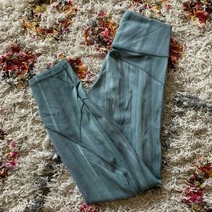 In movement 25” everlux